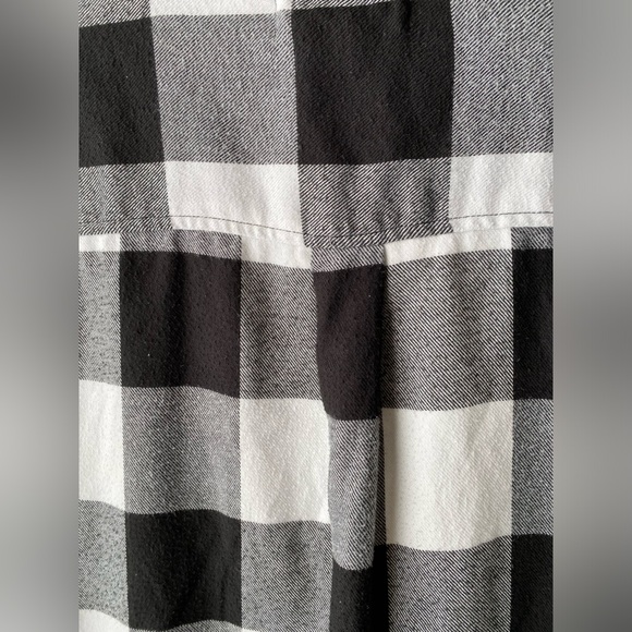 Pink Rose Black and White Plaid Front Button Flannel Top Size L - Picture 7 of 7